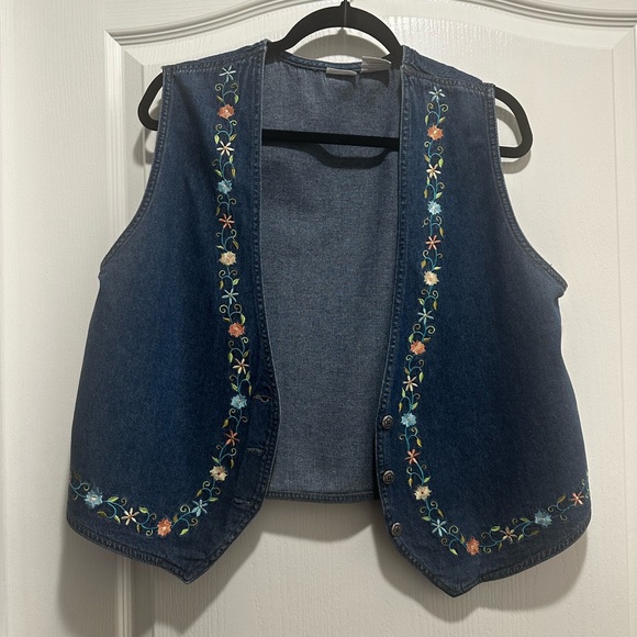 Vintage Stonybrook V-Neck Button Down Vest - Picture 2 of 10